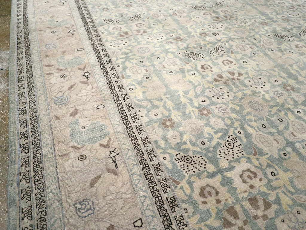 Antique Persian Tabriz Large Room Size Carpet, No.22760 - Galerie Shabab