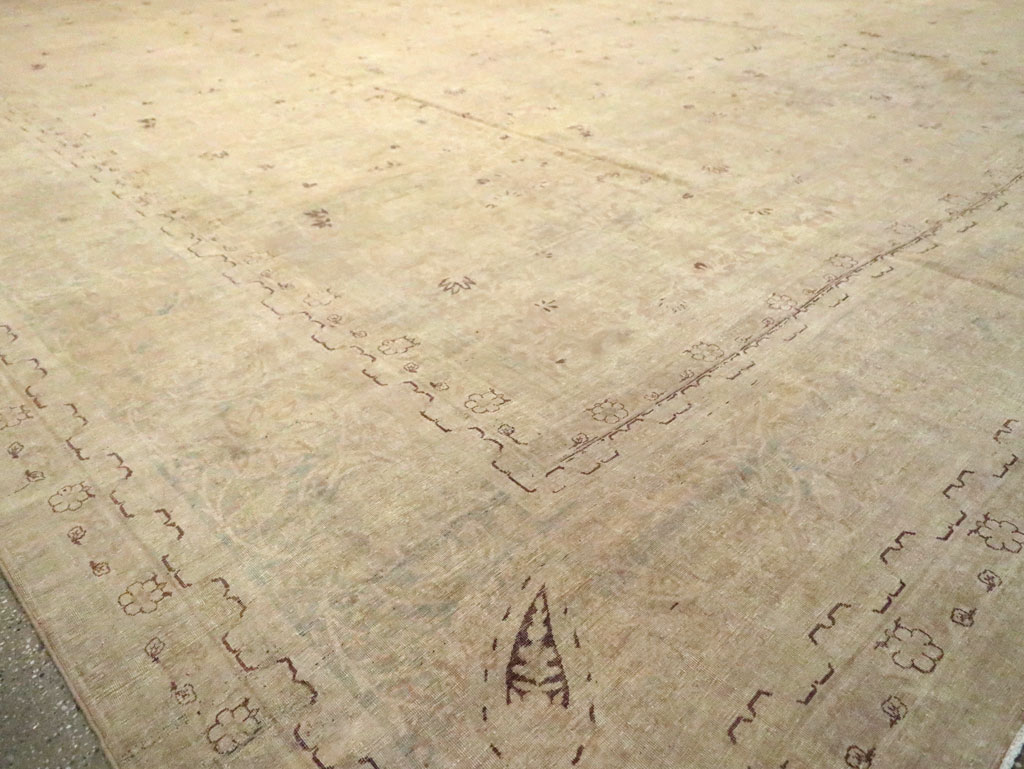 Antique Persian Lavar Kerman Carpet, No.22779 - Galerie Shabab