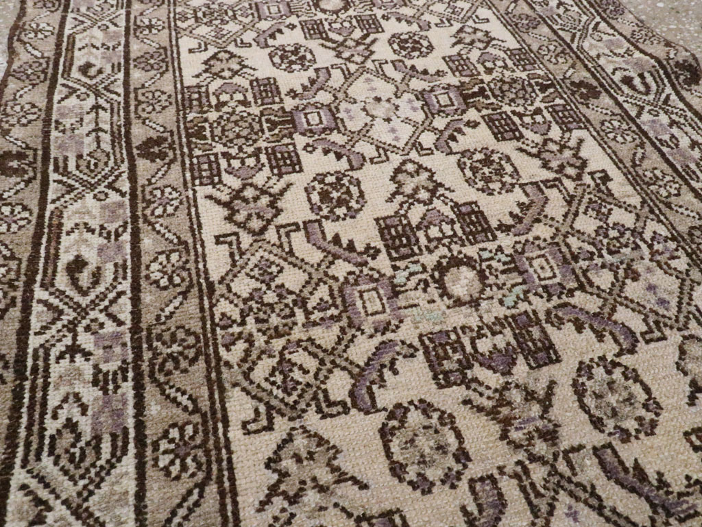 Vintage Persian Malayer Long Runner, No.22781 - Galerie Shabab
