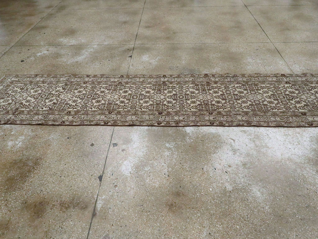 Vintage Persian Malayer Long Runner, No.22781 - Galerie Shabab