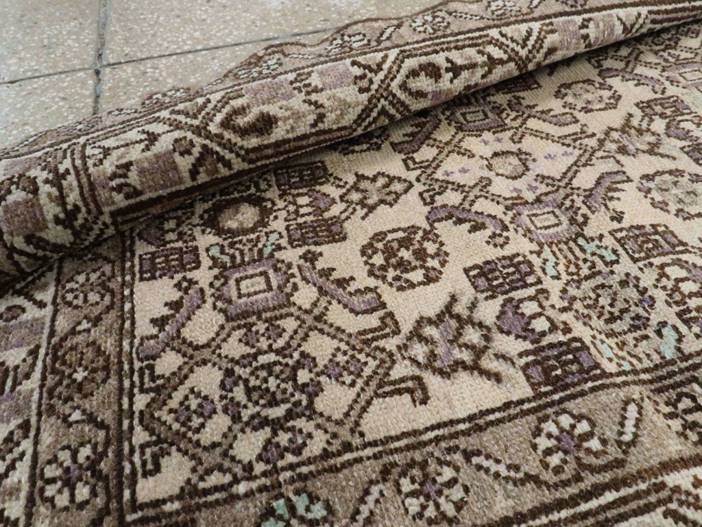 Vintage Persian Malayer Long Runner, No.22781 - Galerie Shabab