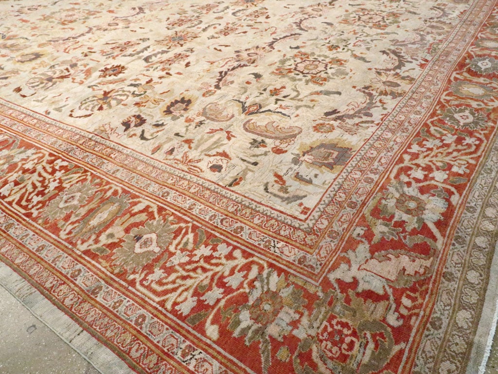 Antique Persian Sulatanbad Carpet, No.22784 - Galerie Shabab
