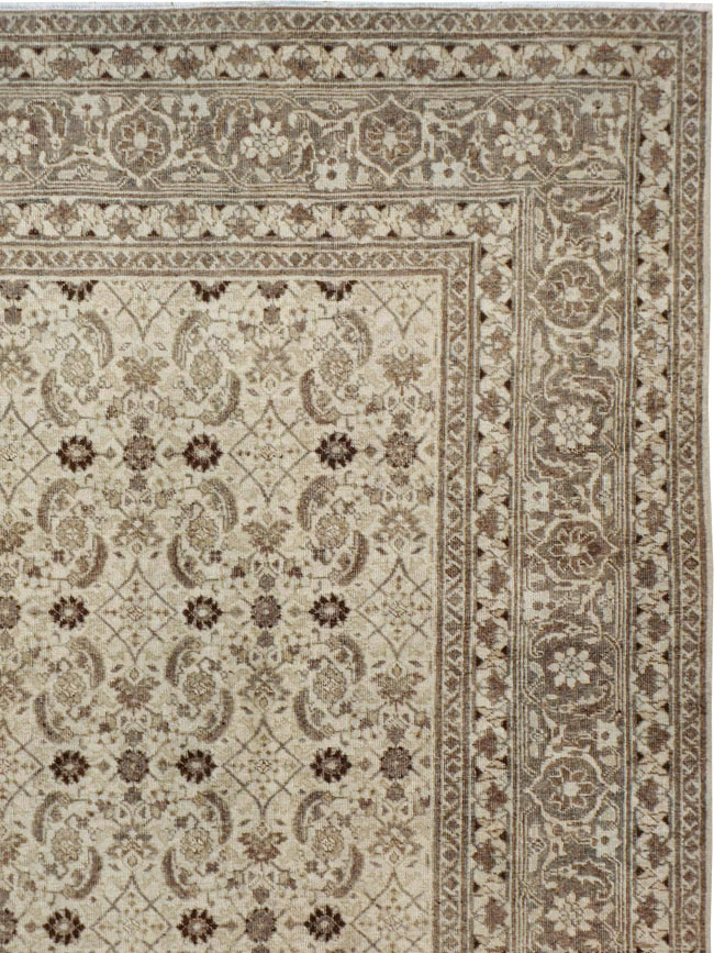Antique Persian Tabriz Carpet, No.22790 - Galerie Shabab