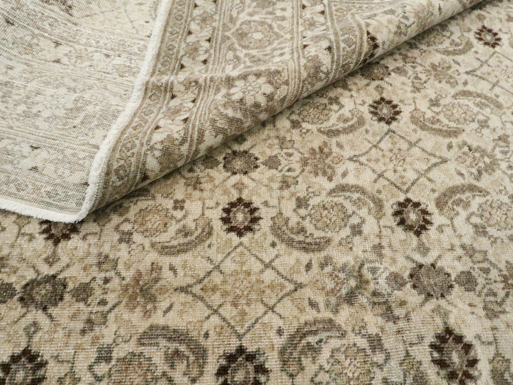 Antique Persian Tabriz Carpet, No.22790 - Galerie Shabab