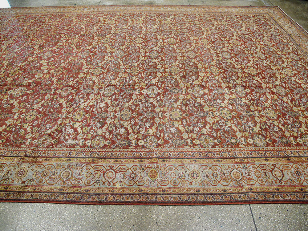 Antiuqe Persian Mahal Carpet, No.22794 - Galerie Shabab