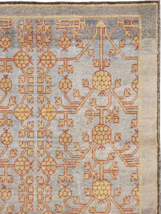 Vintage East Turkestan Khotan Rug, No.22798 - Galerie Shabab