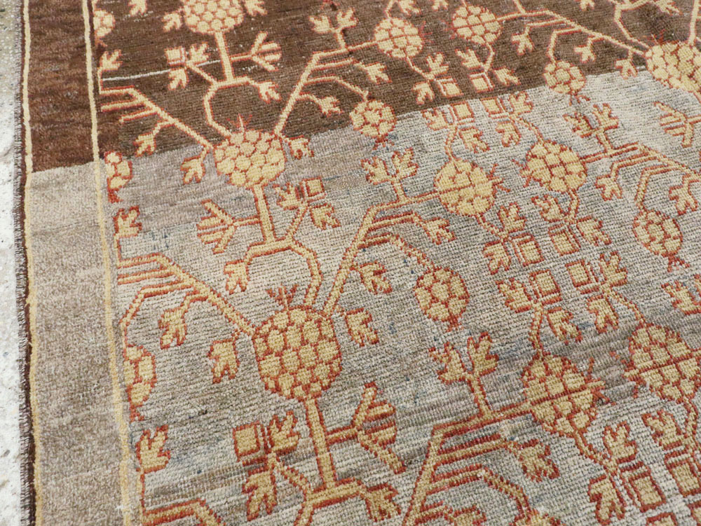 Vintage East Turkestan Khotan Rug, No.22798 - Galerie Shabab
