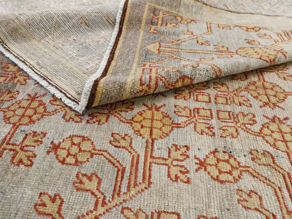Vintage East Turkestan Khotan Rug, No.22798 - Galerie Shabab