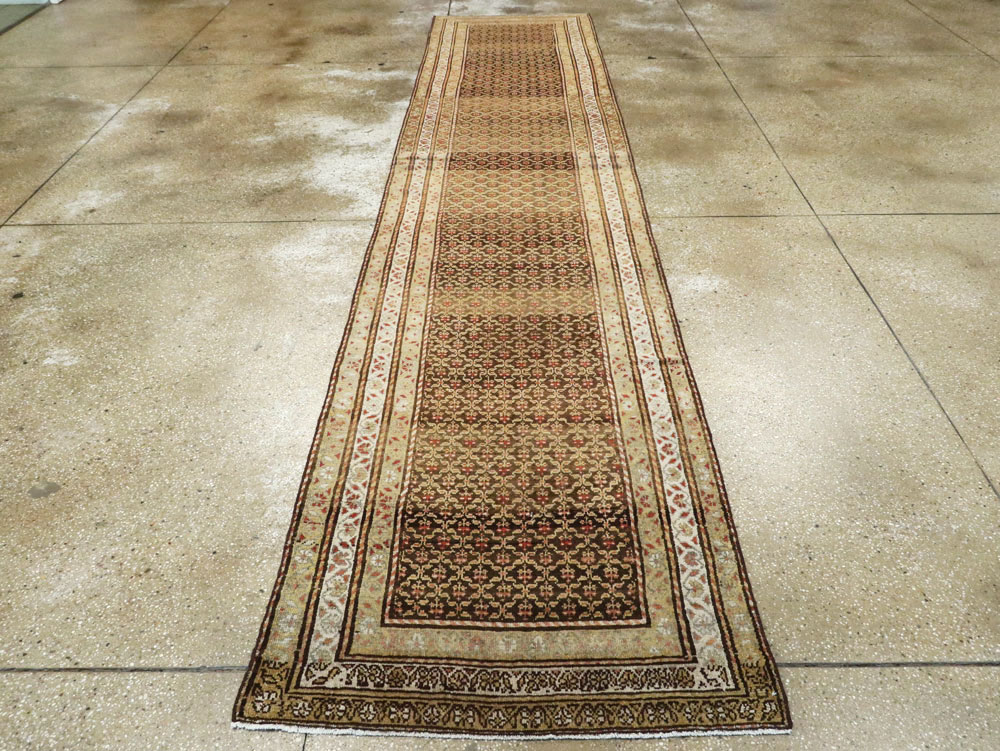 Vintage Persian Kurdish Runner, No.22799 - Galerie Shabab