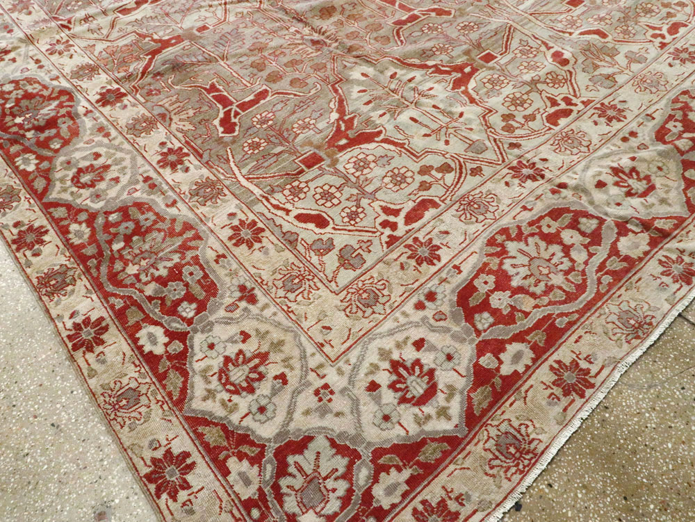 Antique Persian Tabriz Carpet, No.22807 - Galerie Shabab