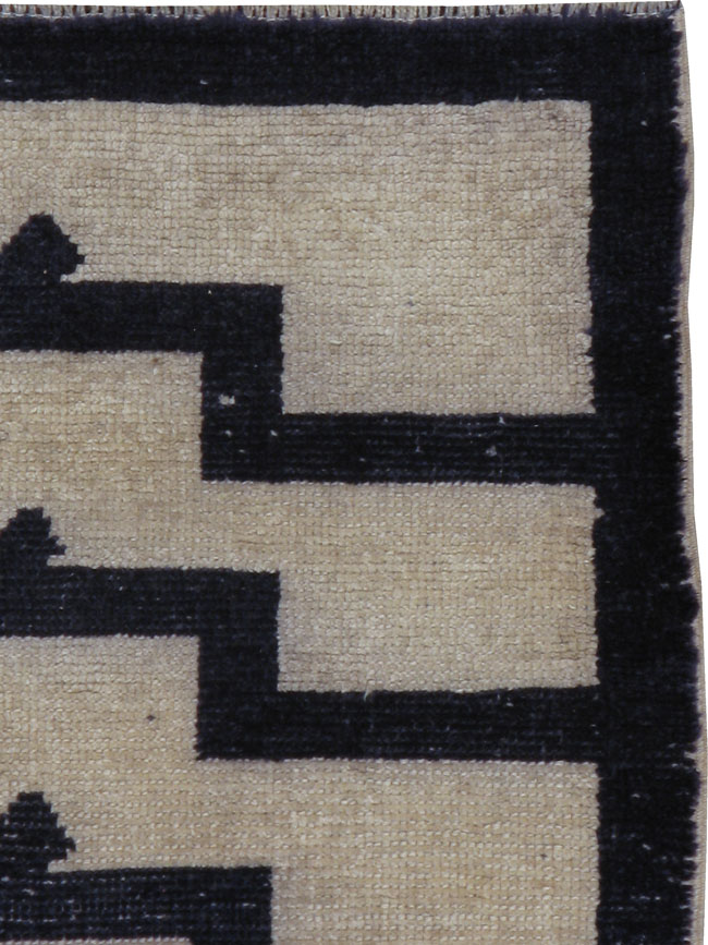 Vintage Tulu Rug, No.22811 - Galerie Shabab