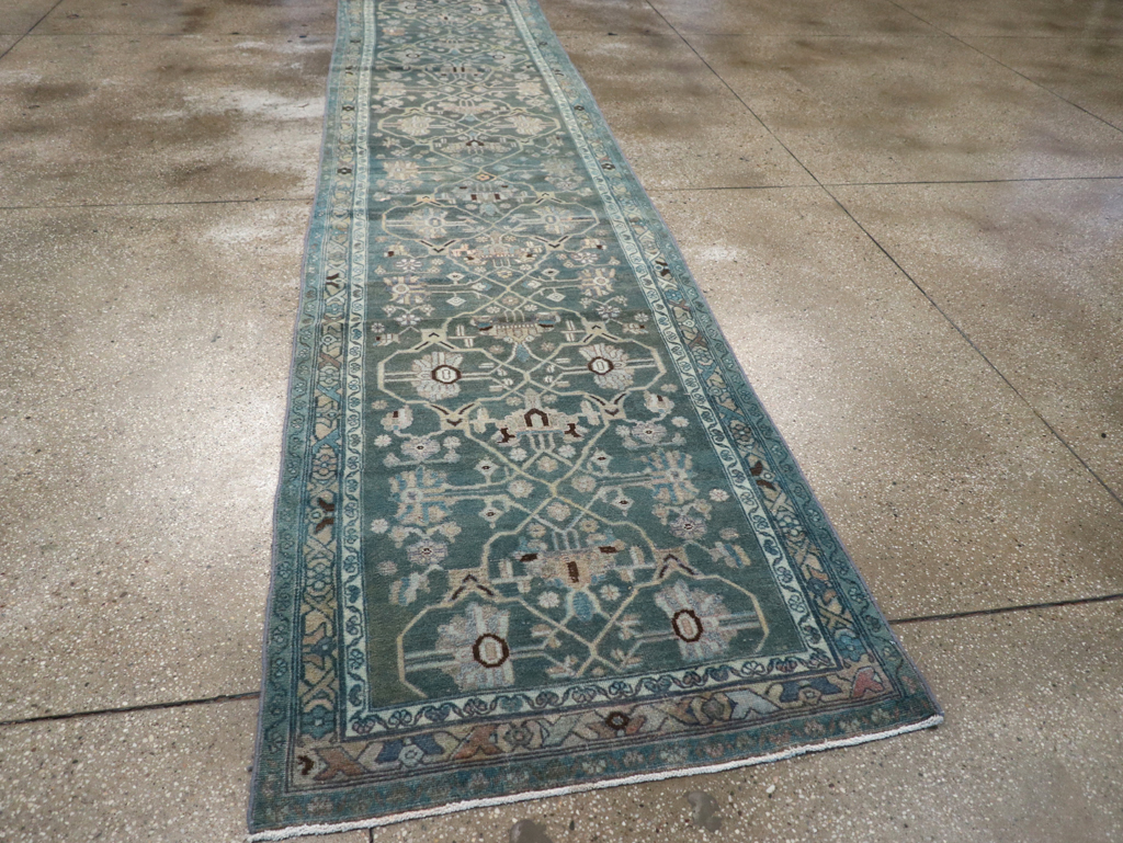 Vintage Persian Malayer Runner, No.22837 - Galerie Shabab