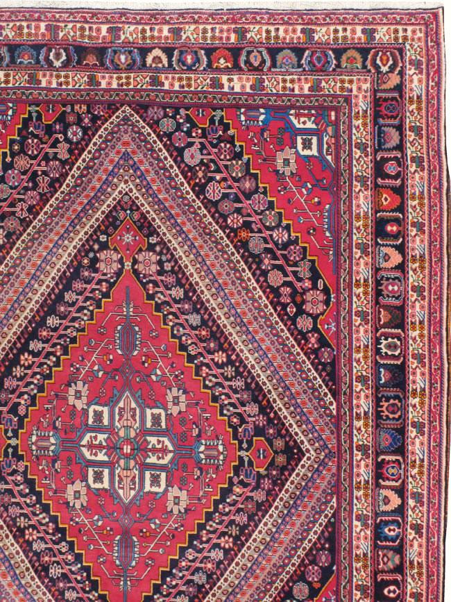 Vintage Persian Afshar Carpet, No.22844 - Galerie Shabab