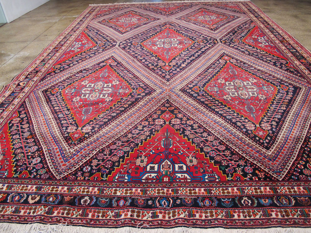 Vintage Persian Afshar Carpet, No.22844 - Galerie Shabab