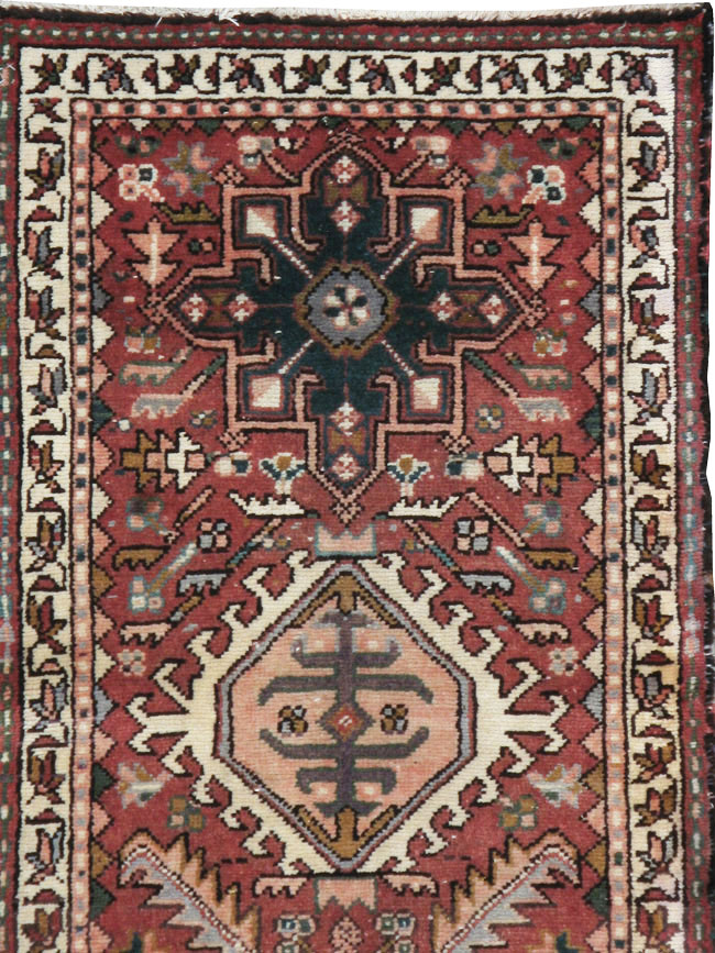 Vintage Persian Karajeh Runner, No.22848 - Galerie Shabab