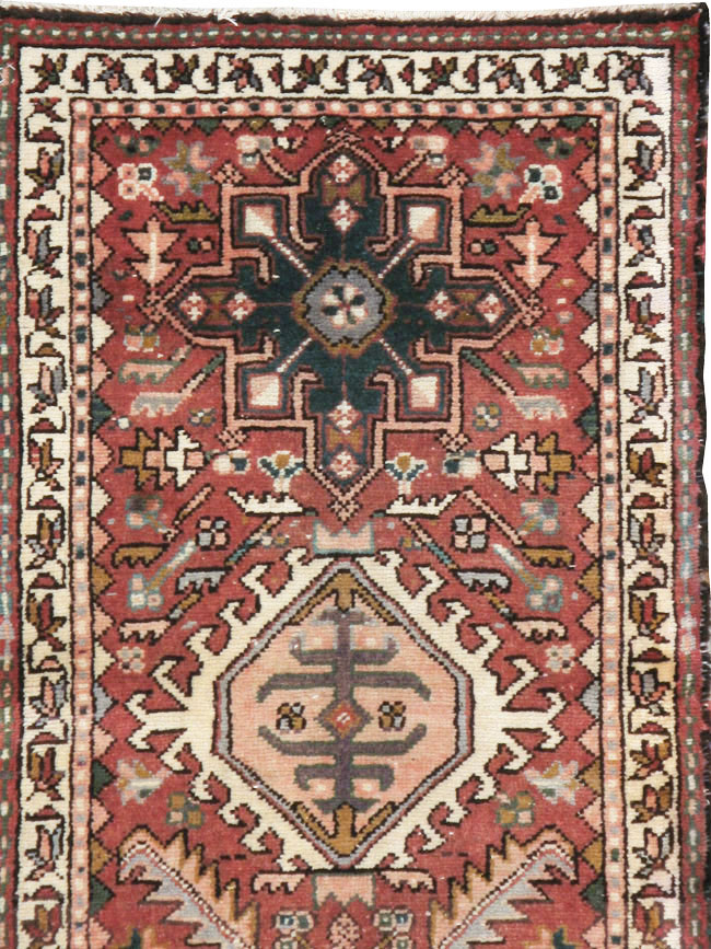 Vintage Persian Karajeh Runner, No.22848 - Galerie Shabab