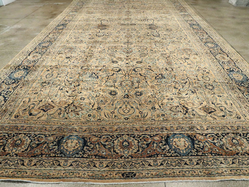 Antique Persian Lavar Kerman Carpet, No.22849 - Galerie Shabab
