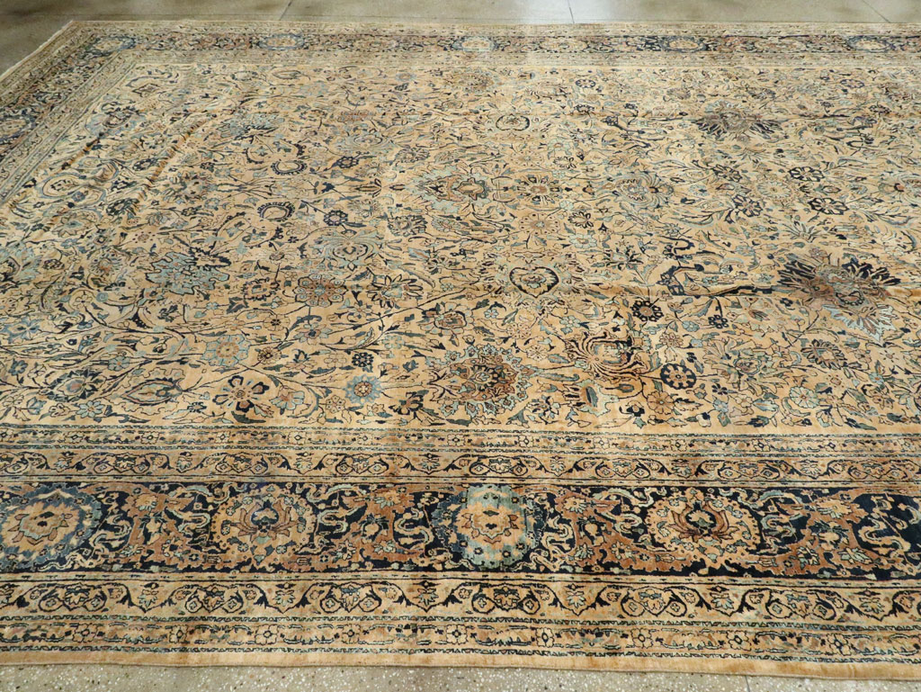 Antique Persian Lavar Kerman Carpet, No.22849 - Galerie Shabab