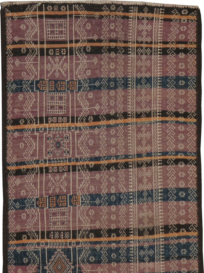 Vintage Anatolian Kilim Runner, No.22855 - Galerie Shabab