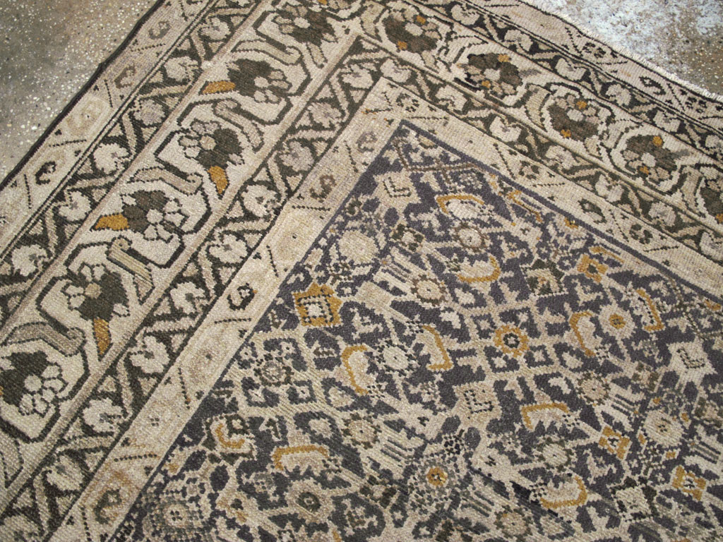 Antique Persian Malayer Gallery Carpet, No.22857 - Galerie Shabab