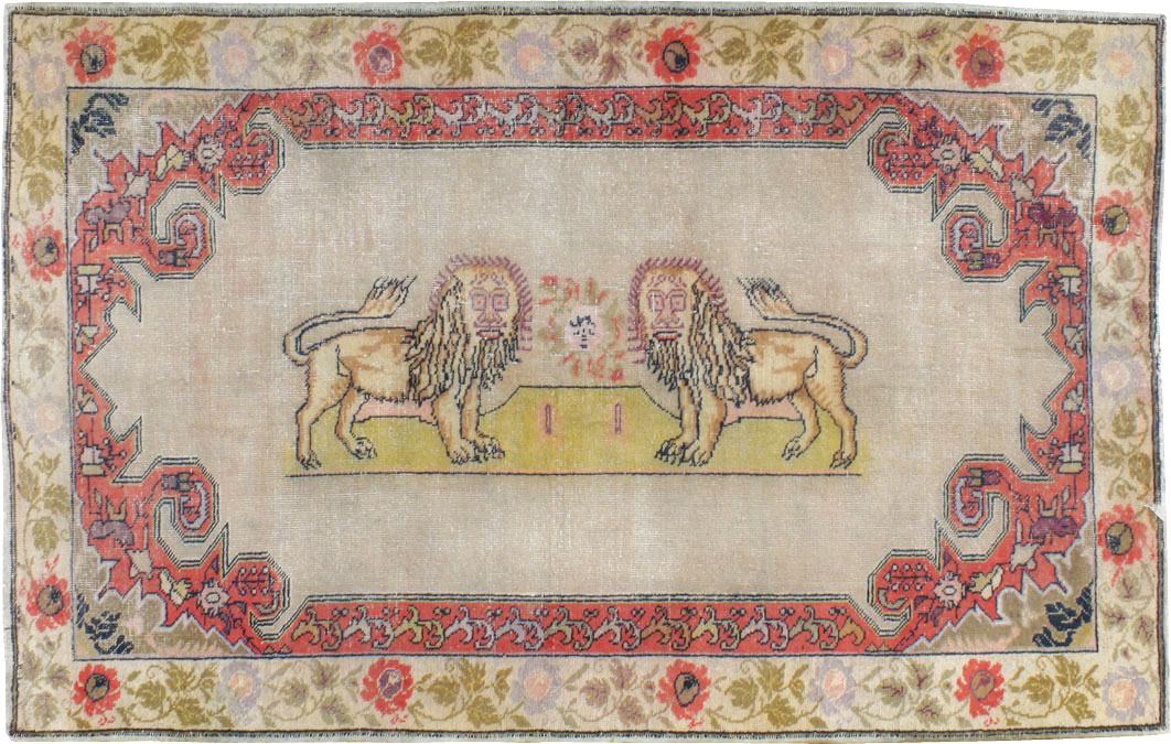 Antique Turkish Sivas Pictorial Rug, No.22858 - Galerie Shabab