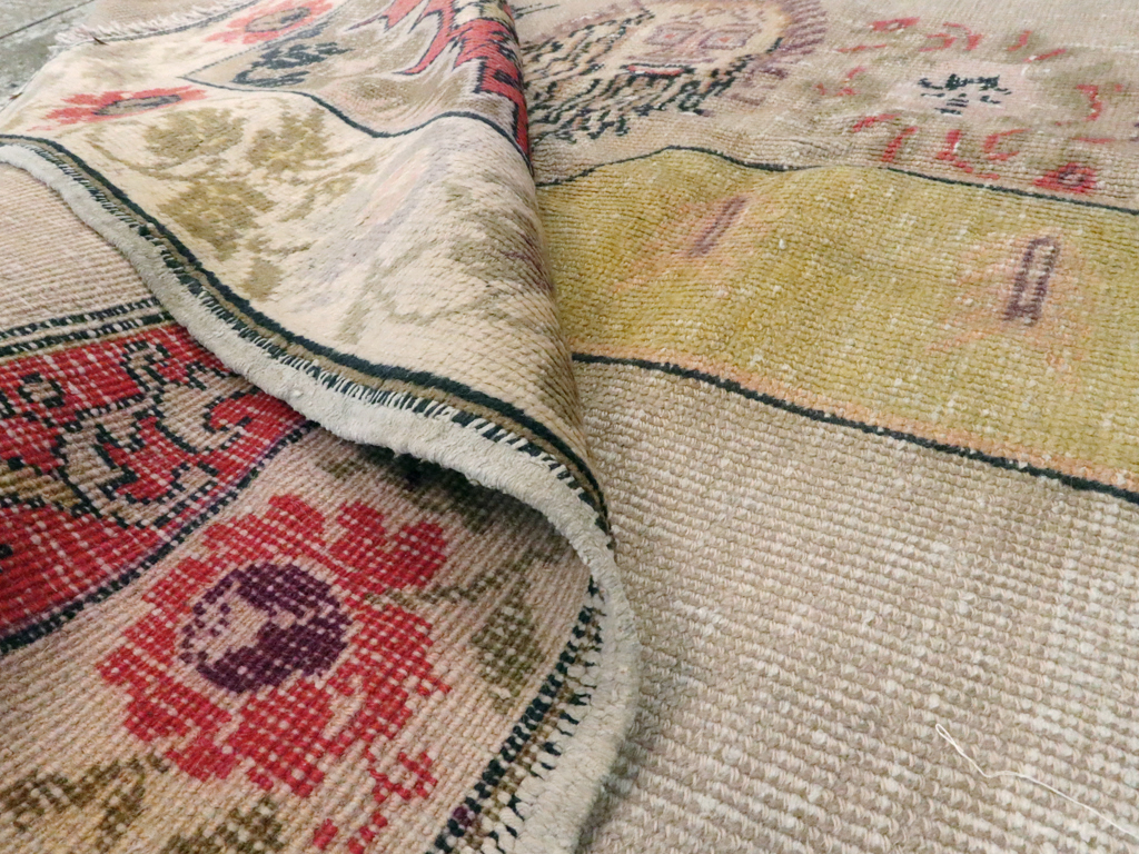 Antique Turkish Sivas Pictorial Rug, No.22858 - Galerie Shabab