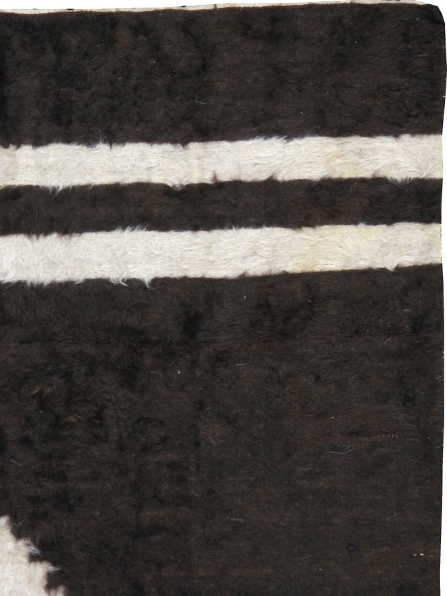 Vintage Turkish Mohair Accent Rug, No.22877 - Galerie Shabab