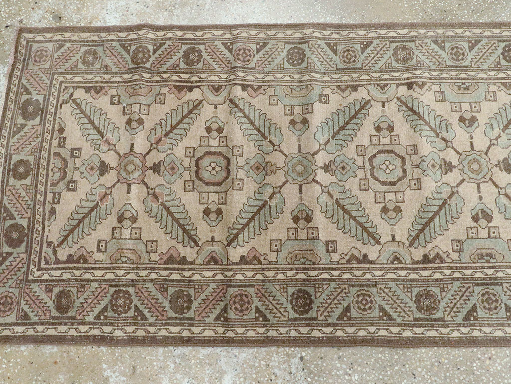 Vintage Persian Malayer Runner, No.22878 - Galerie Shabab