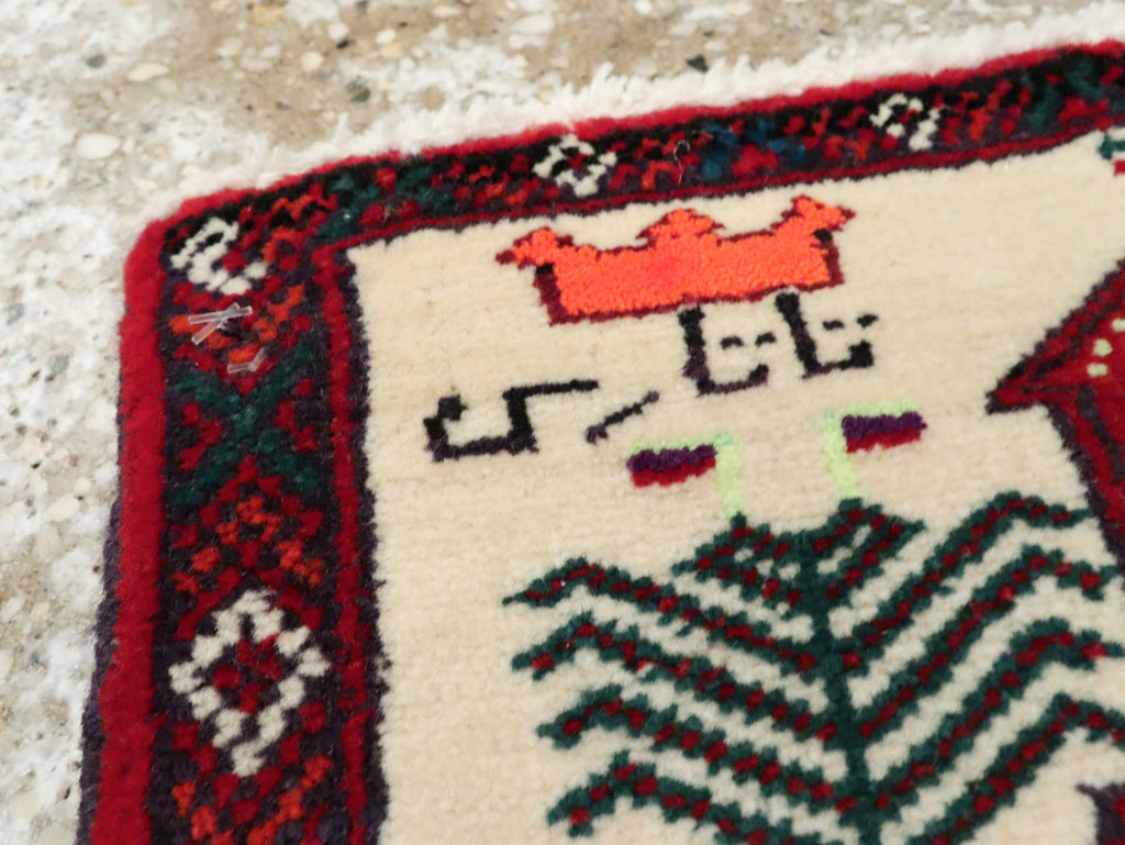 Vintage Persian Baluch Pictorial Rug, No.22881 - Galerie Shabab