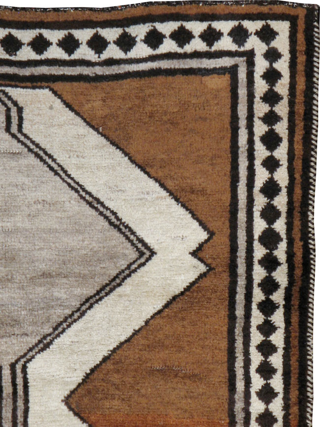 Vintage Persian Gabbeh Rug, No.22892 - Galerie Shabab