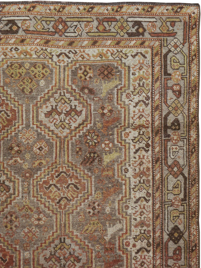 Antique Persian Shiraz Square Rug, No.22898 - Galerie Shabab