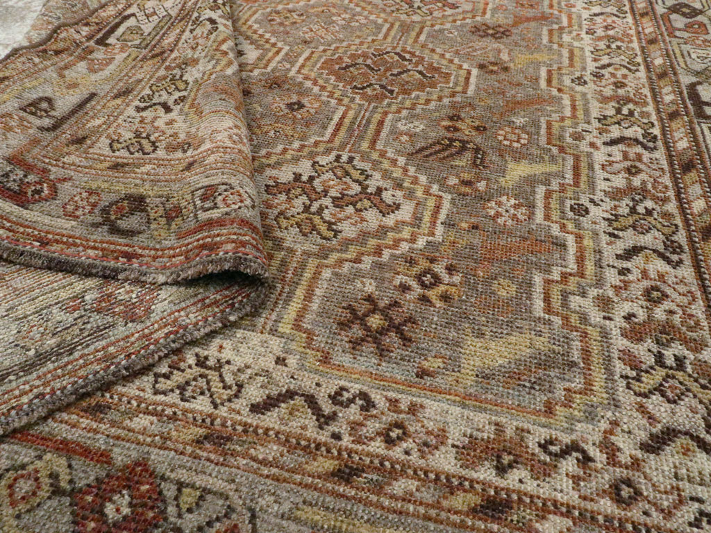 Antique Persian Shiraz Square Rug, No.22898 - Galerie Shabab