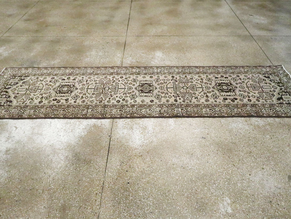 Vintage Persian Malayer Runner, No.22903 - Galerie Shabab