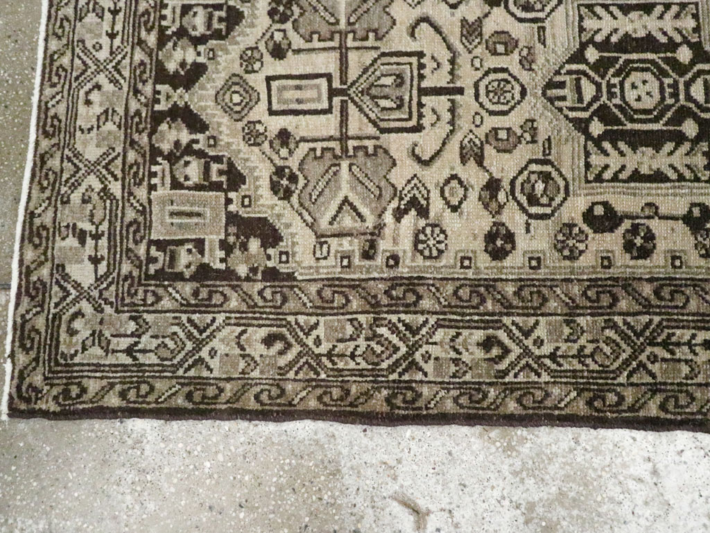 Vintage Persian Malayer Runner, No.22903 - Galerie Shabab