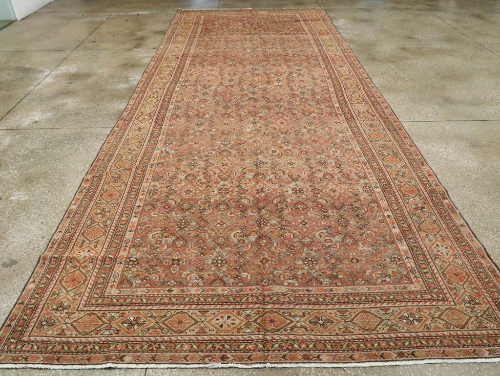 Antique Persian Malayer Gallery Carpet, No.22907 - Galerie Shabab