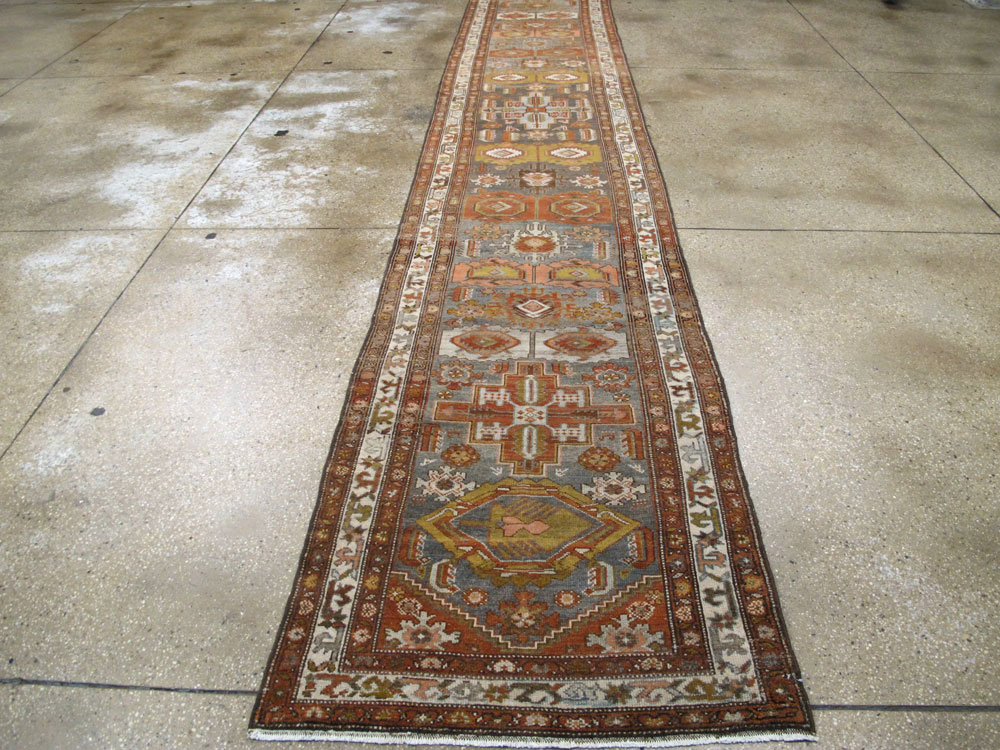 Antique Persian Malayer Runner, No.22918 - Galerie Shabab