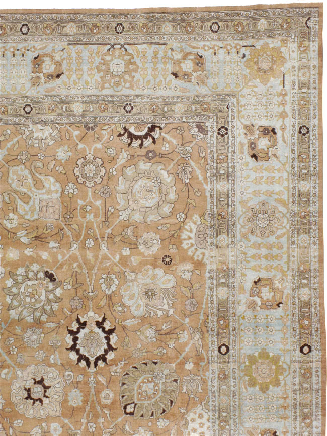 Antique Persian Tabriz Carpet, No.22919 - Galerie Shabab