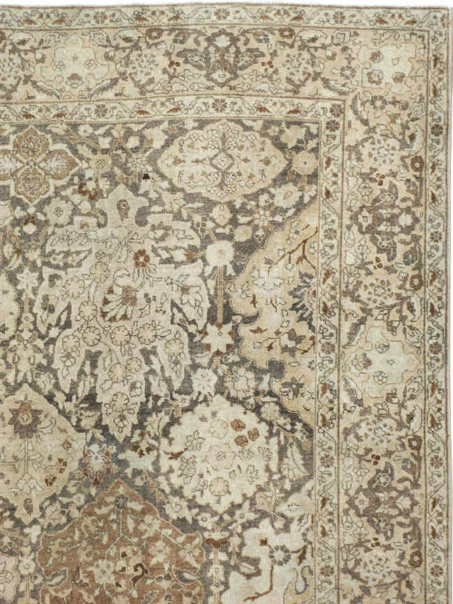 Antique Persian Tabriz Carpet, No.22920 - Galerie Shabab