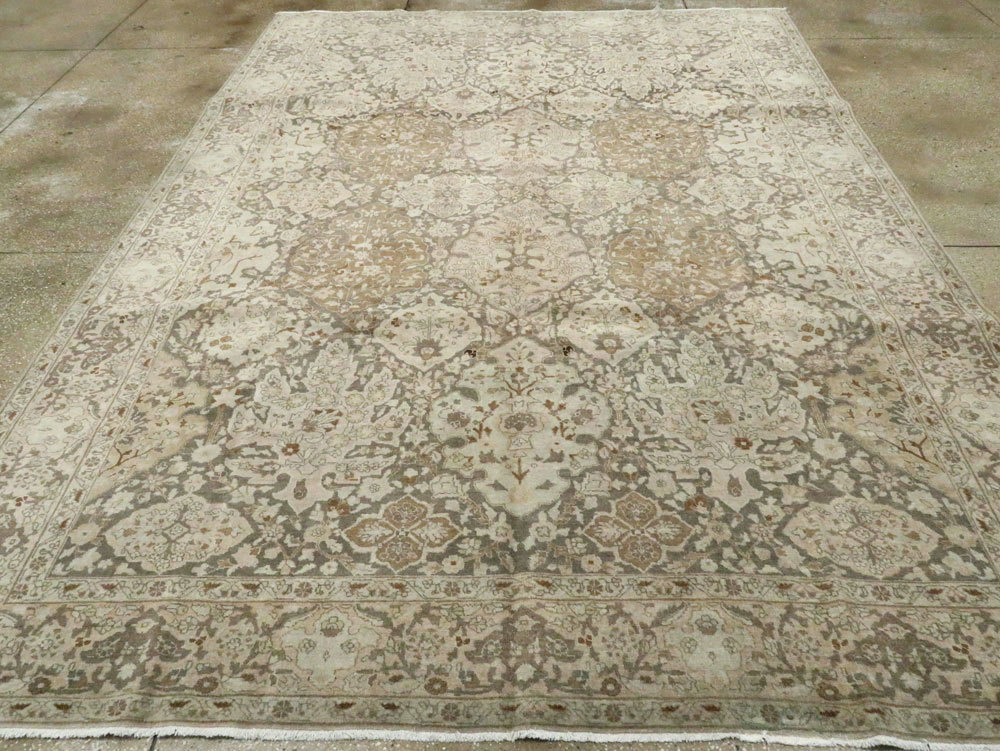 Antique Persian Tabriz Carpet, No.22920 - Galerie Shabab