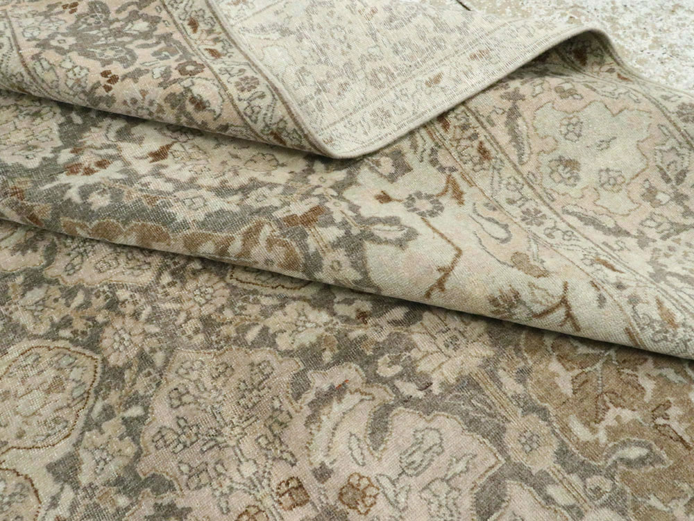 Antique Persian Tabriz Carpet, No.22920 - Galerie Shabab