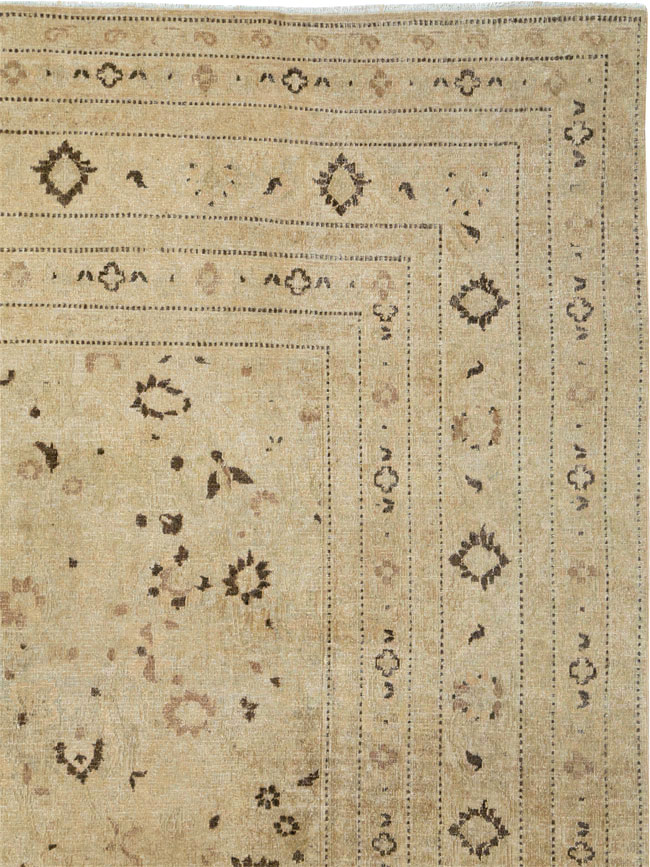 Antique Persian Mashad Carpet, No.22921 - Galerie Shabab