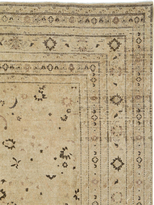 Antique Persian Mashad Carpet, No.22921 - Galerie Shabab