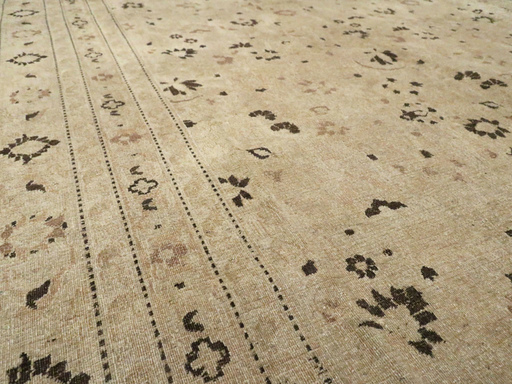 Antique Persian Mashad Carpet, No.22921 - Galerie Shabab