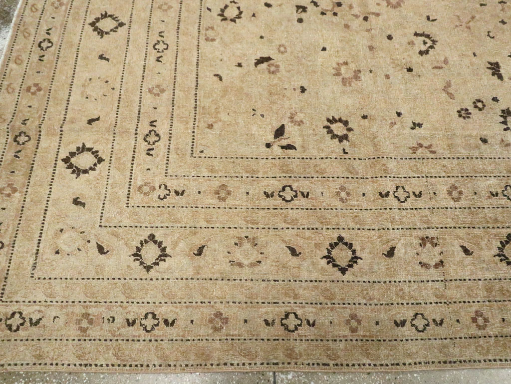 Antique Persian Mashad Carpet, No.22921 - Galerie Shabab