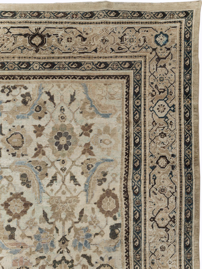 Antique Persian Mahal Carpet, No.22947 - Galerie Shabab