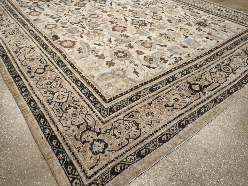 Antique Persian Mahal Carpet, No.22947 - Galerie Shabab