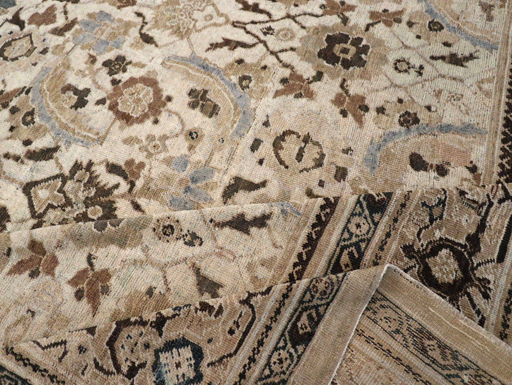 Antique Persian Mahal Carpet, No.22947 - Galerie Shabab