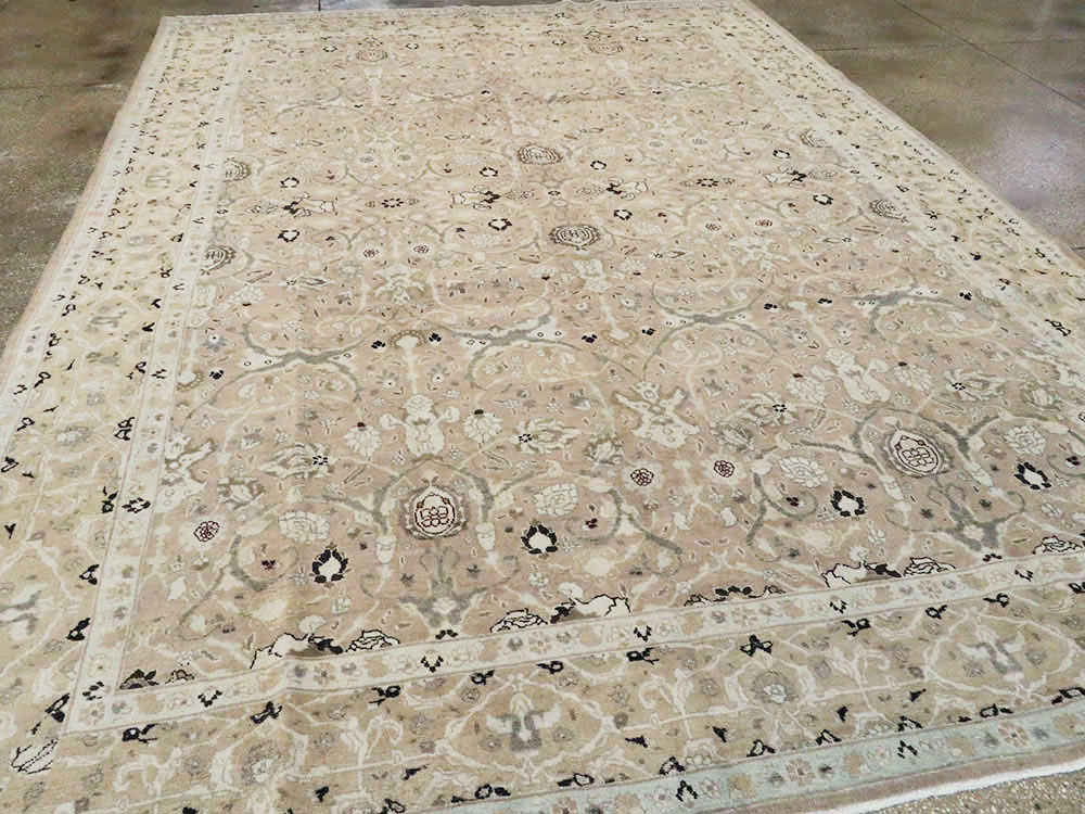 Antique Persian Tabriz Carpet, No.22960 - Galerie Shabab