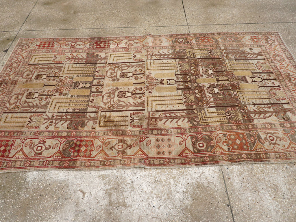 Antique Persian Bidjar Rug, No.22962 - Galerie Shabab