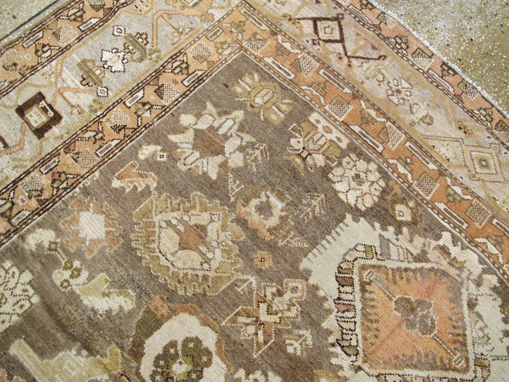 Antique Persian Malayer Gallery Carpet, No.22964 - Galerie Shabab